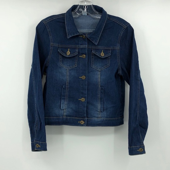 unknown Jackets & Blazers - Pretty blue jean jacket. Brand name tag missing.